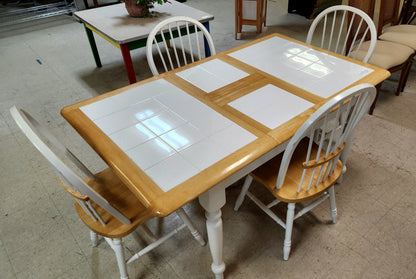 Casual White Oak Tile Dinnette TABLE SET