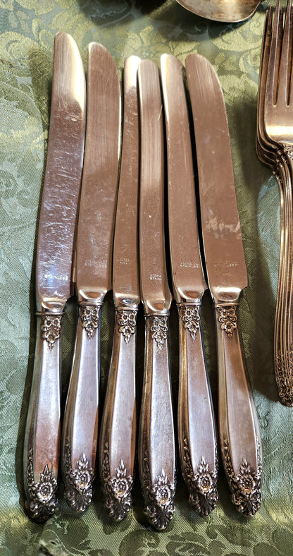 INTERNATIONAL SILVER UTENSIL